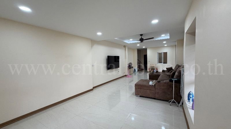 รูป บ้านเดี่ยว 2 ชั้น โครงการเทรนดี้ธาราบางใหญ่ 110 ตรว.แปลงมุม ใหญ่สุดในโครงการ ต่อเติมแข็งแรงพร้อมอยู่บ้านสวยมาก - รูปที่ 38/42