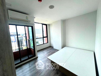 Condos for sale : 2-BR Condo at Brown Condo Phahol-Saphan Mai in Anusawari (ID 3367194)