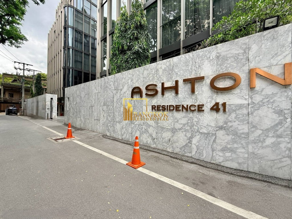 picture Ashton Residence 41 | Modern 3 Bedroom Duplex Condo - BR62196CD - 36/37