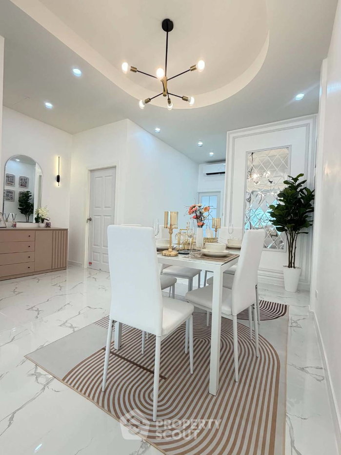 รูป ทาวน์เฮ้าส์ 2 ห้องนอน เลี้ยงสัตว์ได้ ที่ Beautiful Ready-To-Move-In Home (ID 3393471) - รูปที่ 3/28