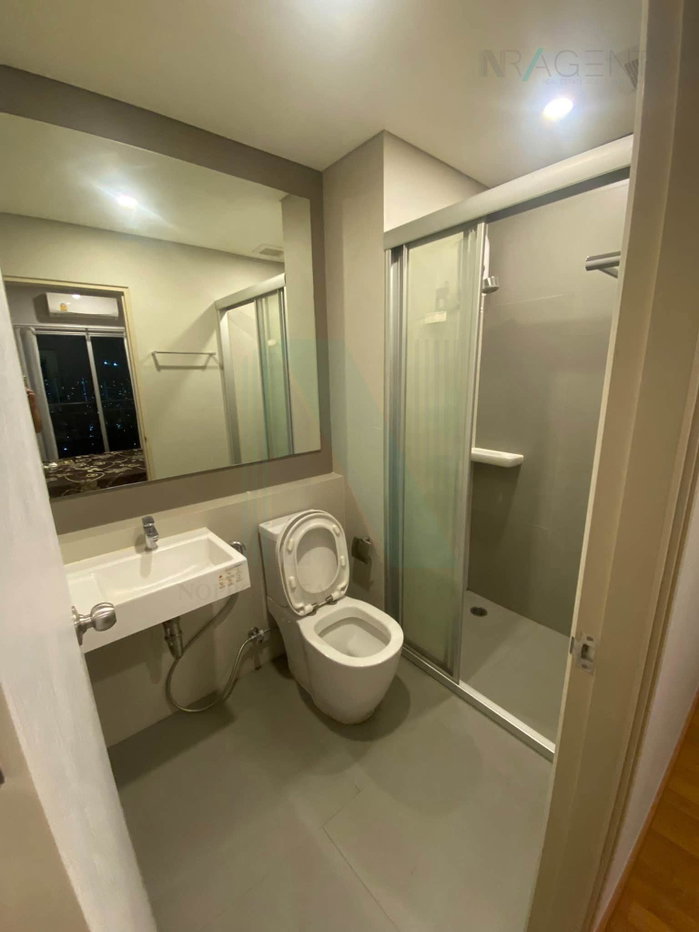 picture For Rent Condo LUMPINI PLACE TAOPOON INTERCHANGE Building , Floor 30,1 bed room, Room size 28 sqm - 2/8