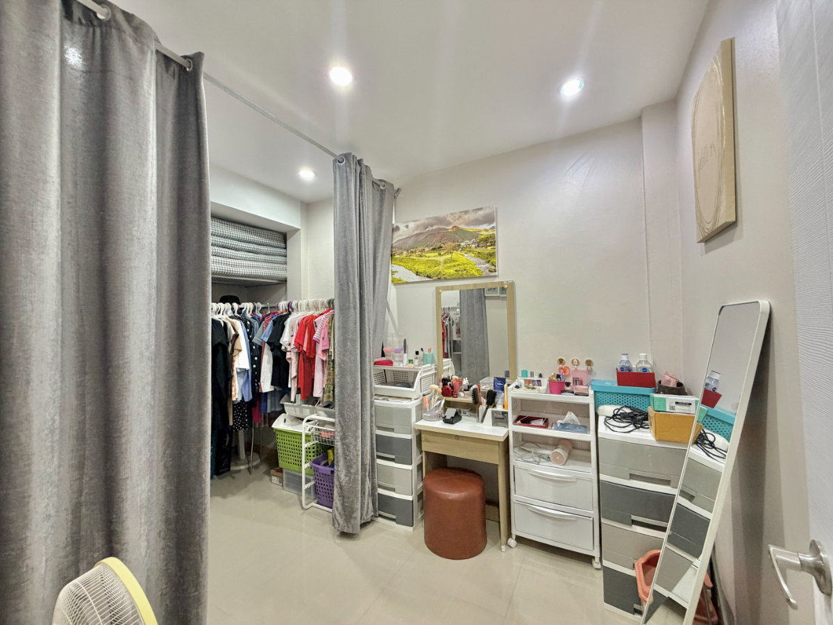 รูป บ้านเรือนภิษา 4 ห้องนอน 2ห้องน้ำ ต่อเติมครบ พร้อมเข้าอยู่ 4.8 ล้านบาท - รูปที่ 12/23