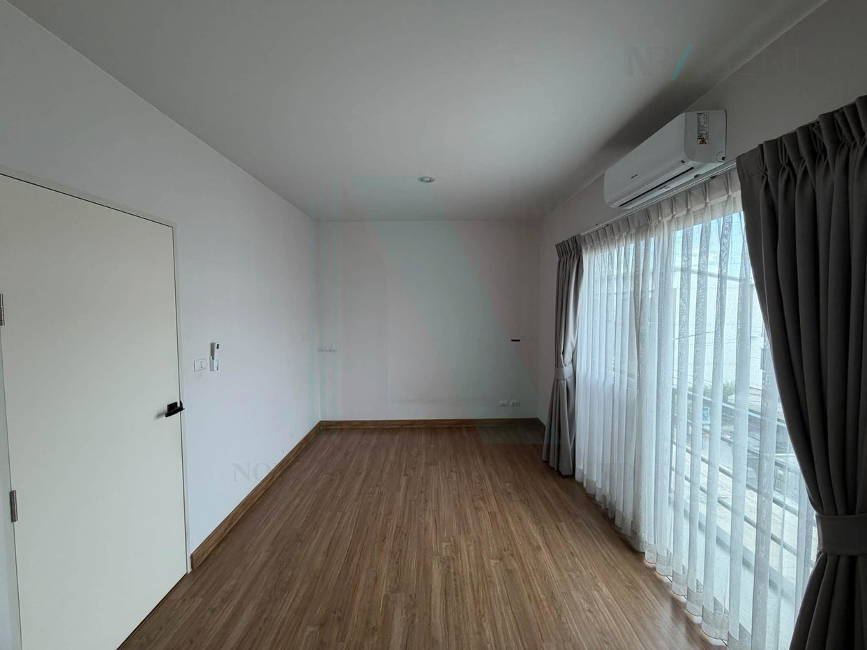 รูป 📌 ขายทาวน์เฮาส์ โครงการ บ้านกลางเมือง พหลโยธิน - รามอินทรา 3 ชั้น 3 ห้องนอน 3 ห้องน้ำ - รูปที่ 7/8