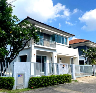 Houses for rent Bang Plee Samut Prakarn : For Rent Deatched House Atoll Lanta Resort Life Bangna Wongwaen GH684