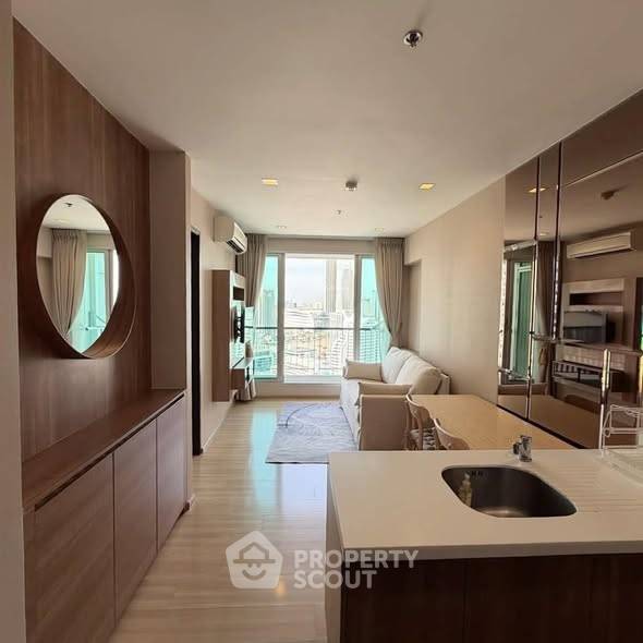 รูป คอนโดหนึ่งห้องนอน ริทึ่ม สาทร ชั้น 30 ใกล้ BTS สะพานตากสิน (ID 2713543) - รูปที่ 2/10
