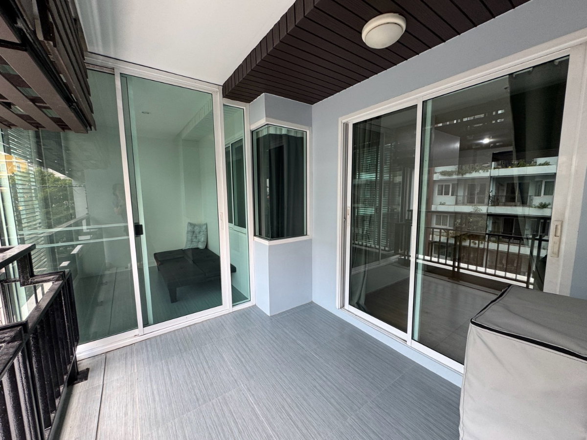 picture The Next Garden Suite for Rent - 12/19