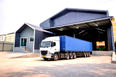 Factory for rent Khlong Luang Pathumthani : 			No flooding. Kasemrad Hospital 1.1km. Pathum Thani KhlongLuang Lotus's Navanakorn 1.03km. 777 sq.m. 195 sq.wa.          