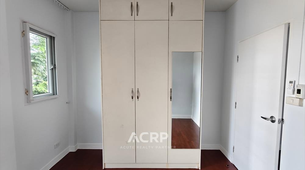 picture Bangkok Villa for Rent – Pradit Manutham - 11/12