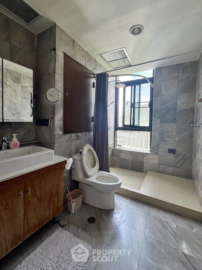 picture Pet-Friendly 3-BR Kiarti Thanee City Mansion Near MRT Phetchaburi (ID 3395848) - 6/11