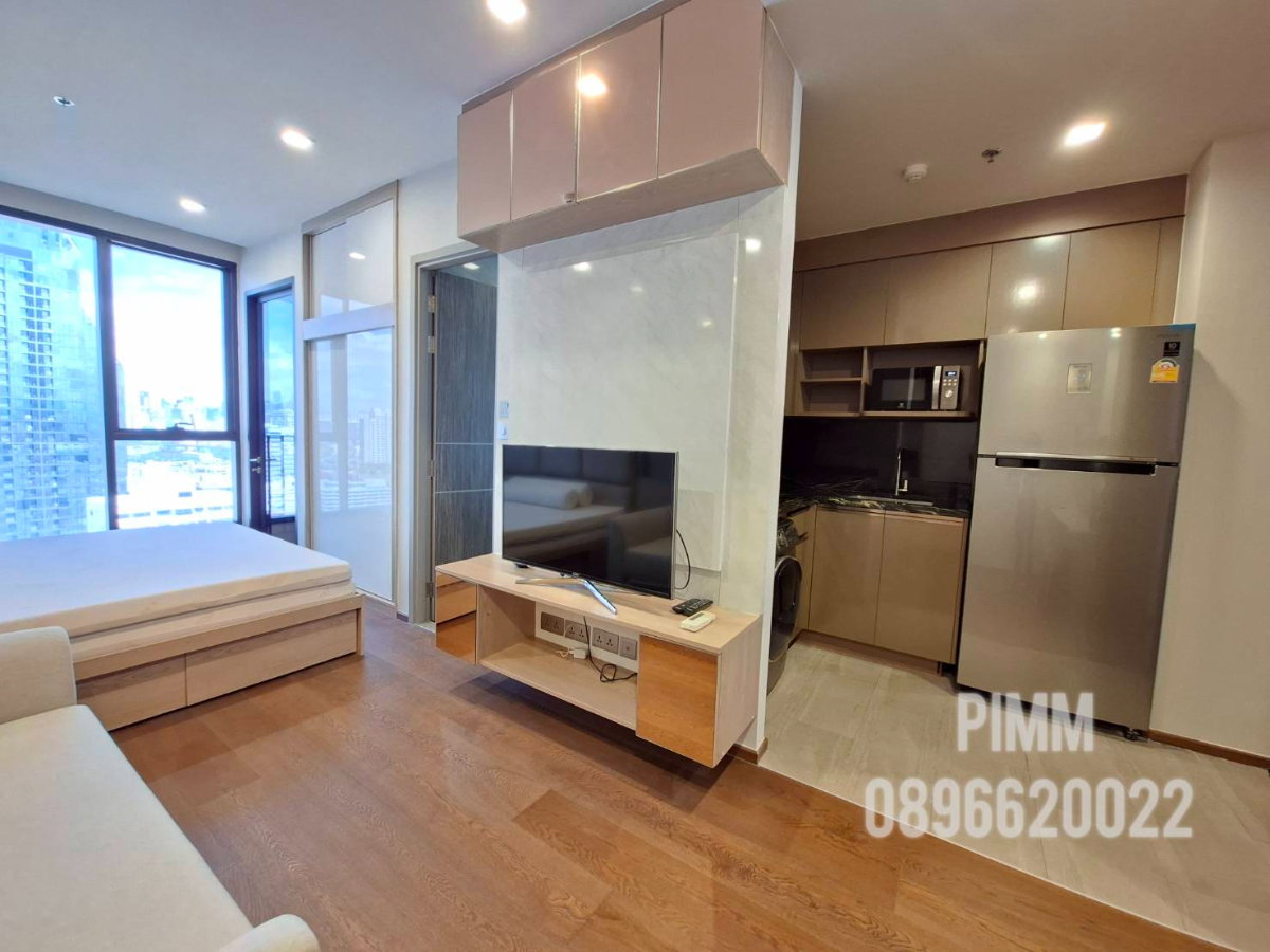 picture Available now, Ready to move in, Ideo Q Victory connected to BTS Victory monument. - 7/20