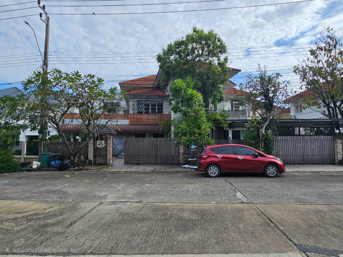 ขายบ้านเดี่ยว ลลิล อินเดอะ พาร์ค วัชรพล–พหลโยธิน ที่ดิน 91.4 ตร.ว. ตรงข้ามสวน