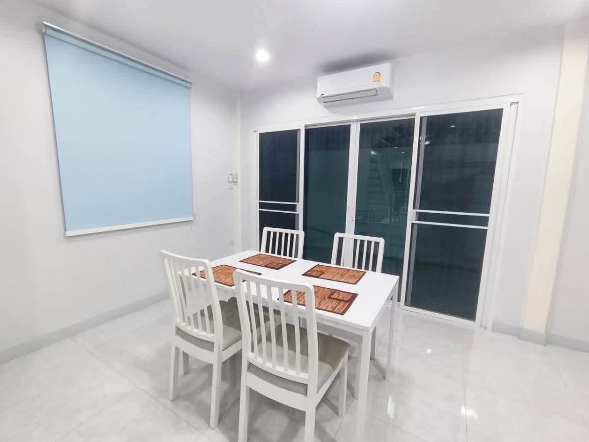 รูป 🏡 ให้เช่าบ้านเดี่ยว 2 ชั้น ตากสิน 40 2 ห้องนอน 3 ห้องน้ำ ใกล้ BTS ตลาดพลู และ MRT ท่าพระ เฟอร์นิเจอร์ครบ เครื่องใช้ไฟฟ้าครบ - รูปที่ 7/14