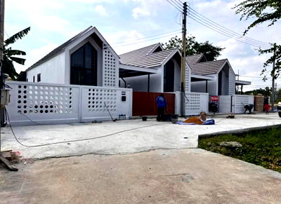บ้านเดี่ยว ชลบุรี : ขายบ้านเดี่ยว  ทำเลหนองกะขะ  หลังตลาดเดอะว็อค