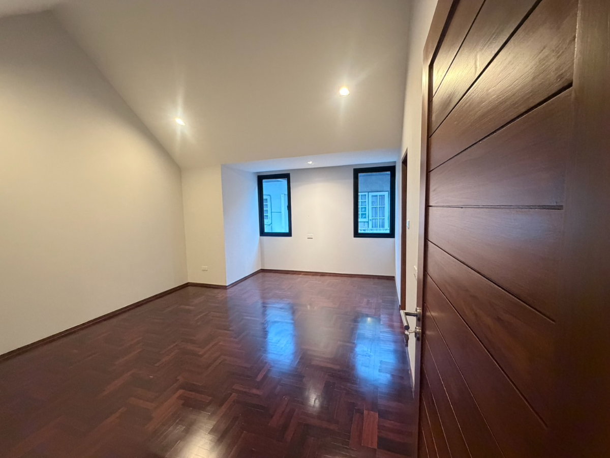 รูป 98627 - ขาย บ้านรีโนเวท ราชาวิลล่า พร้อมเข้าอยู่ ติดถนนใหญ่ ใกล้ห้าง - รูปที่ 8/12