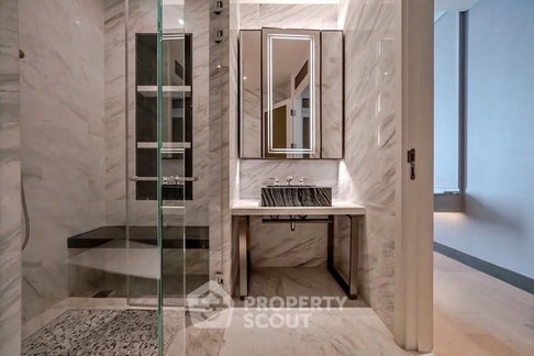 2-BR Condo at The Residences At Sindhorn Kempinski Hotel Bangkok near BTS Ratchadamri (ID 3390826)