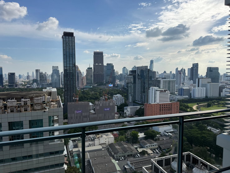 รูป ให้เช่า Q Langsuan คิว หลังสวน 3 ห้องนอน 135 ตร.ม. ชั้น 30 ที่จอดรถ 2 คัน - รูปที่ 3/8