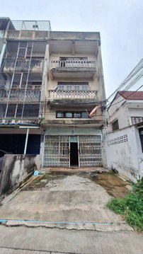 อาคาร 3.5 ชั้น หมู่บ้านเพชรเกษม2 ซอยเพชรเกษม55/2