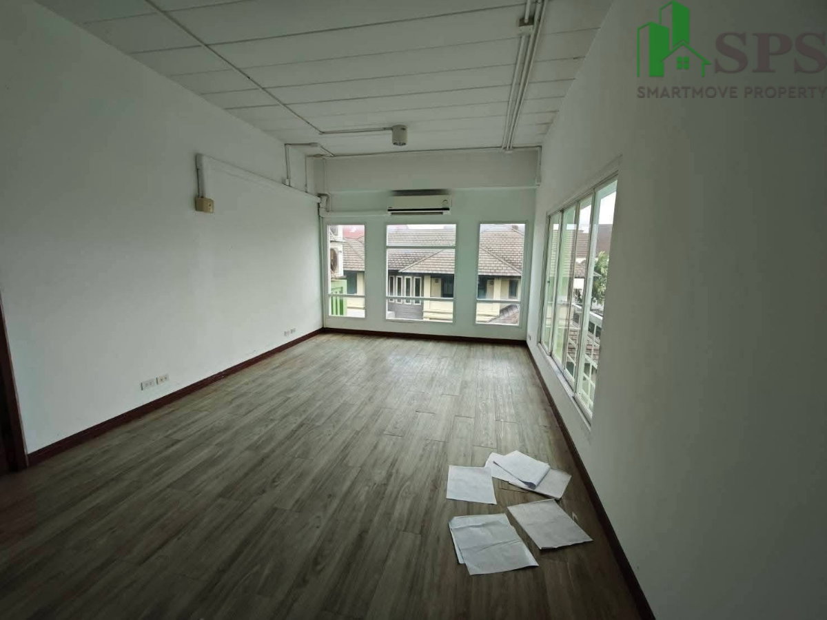 picture Office Building for Rent | On Nut 66 Near MRT Yellow Line, Si Srinagarindra 38 Station (SPSMG132) - 6/16