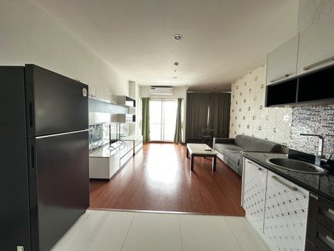 Condo for rent, The Four Wings Residence Srinakarin, 1 bedroom, spacious room, fully furnished, ready to move in, near MRT Sri Kreetha 68.