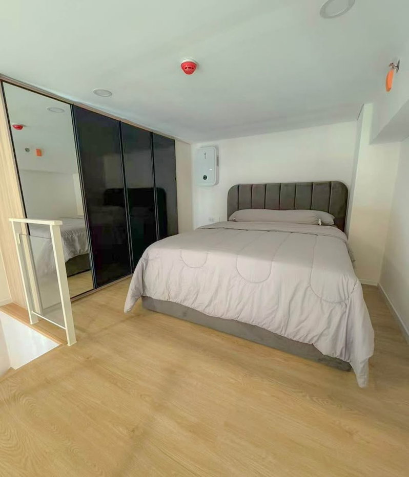 picture Landmark @MRTA Station (Siamese Rama 9) FOR RENT DUPLEX Size 37 sq.m. Building B - 17th floor - 𝐅𝐮𝐥𝐥𝐲 𝐅𝐮𝐫𝐧𝐢𝐬𝐡𝐞𝐝 - 4/10