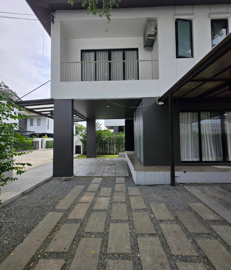 รูป 🏡✨ ให้เช่าบ้านเดี่ยว Noble Gable วัชรพล | บ้านแต่งสวย พร้อมสวนส่วนตัว Fully Furnished พร้อมเข้าอยู่ - รูปที่ 2/16