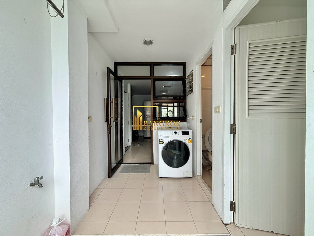 รูป Charming 3 Bedroom Apartment For Rent in Phrom Phong Area - BR20081AP - รูปที่ 30/42