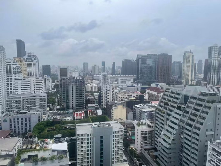 รูป 🏙️✨ **ให้เช่า Sukhumvit Suite | สุขุมวิท 13**
💎 ห้องมุมรีโนเวทใหม่ ชั้น 25 วิวเมืองรอบด้าน!
🛏️ 2 ห้องนอน | 1 ห้องน้ำ - รูปที่ 14/15