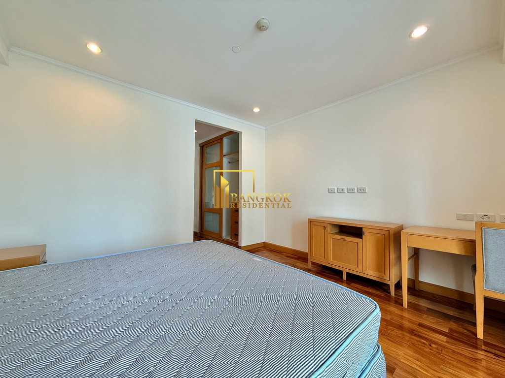 รูป Expansive 3 Bedroom Apartment For Rent in Phrom Phong Area - BR0345AP - รูปที่ 16/48