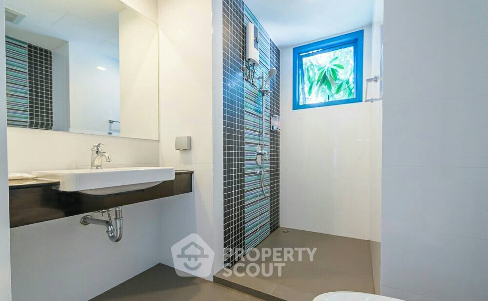 รูป คอนโด 2-ห้องนอน ที่ เดอะ เครสท์ ซานโตรา หัวหิน ใกล้ เมืองหัวหิน (ID 3387159) - รูปที่ 3/24