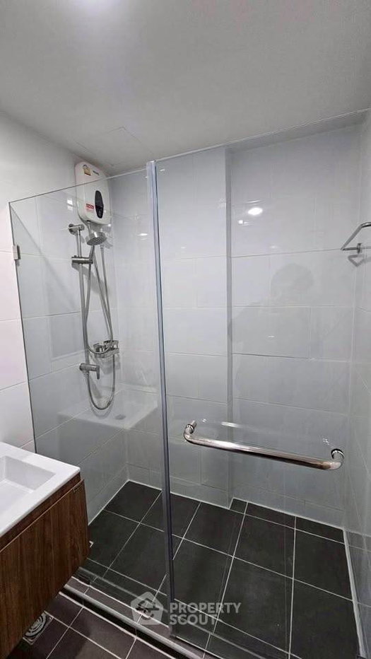 รูป คอนโด 1-ห้องนอน ที่ ดิ เอ็กซ์เซล กรูฟ ลาซาล 52 ใกล้ ลาซาล (ID 3389391) - รูปที่ 12/13