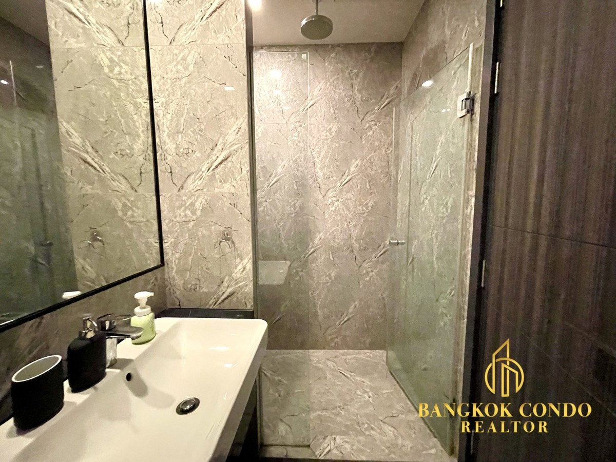 picture ðð Prime condo locationð For Rentð Ashton Asoke (Line:@rent2022) BTS AsokâĻReady to move in ð A06421 - 12/14