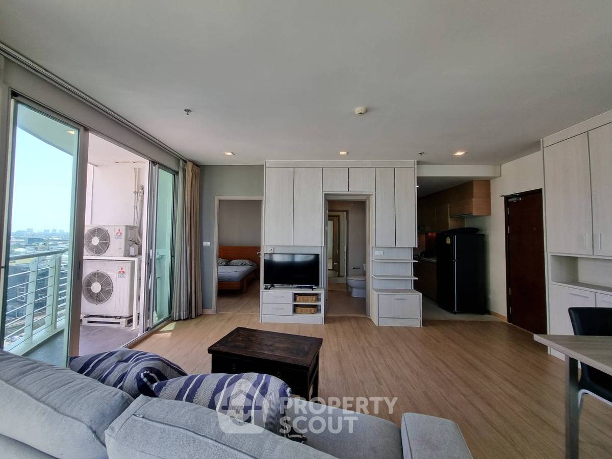 รูป ใกล้ BTS พระโขนง 200 ม. | คอนโด 1 ห้องนอน Le Luk Condominium (ID 3362260) - รูปที่ 1/18