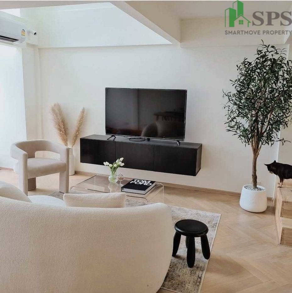 picture Townhome for Rent – 3-Storey Townhome on Sukhumvit 71 | Pet Friendly (SPSSR343) - 2/8