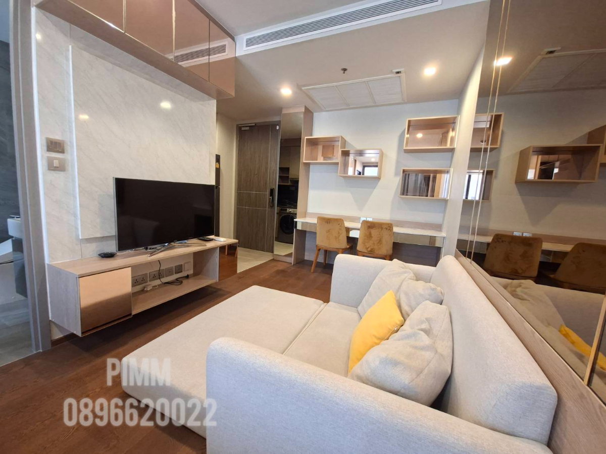 picture Available now, Ready to move in, Ideo Q Victory connected to BTS Victory monument. - 18/20