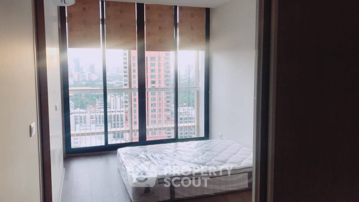 picture Studio Condo at Park Origin Phrom Phong near BTS Phrom Phong (ID 3395941) - 4/14