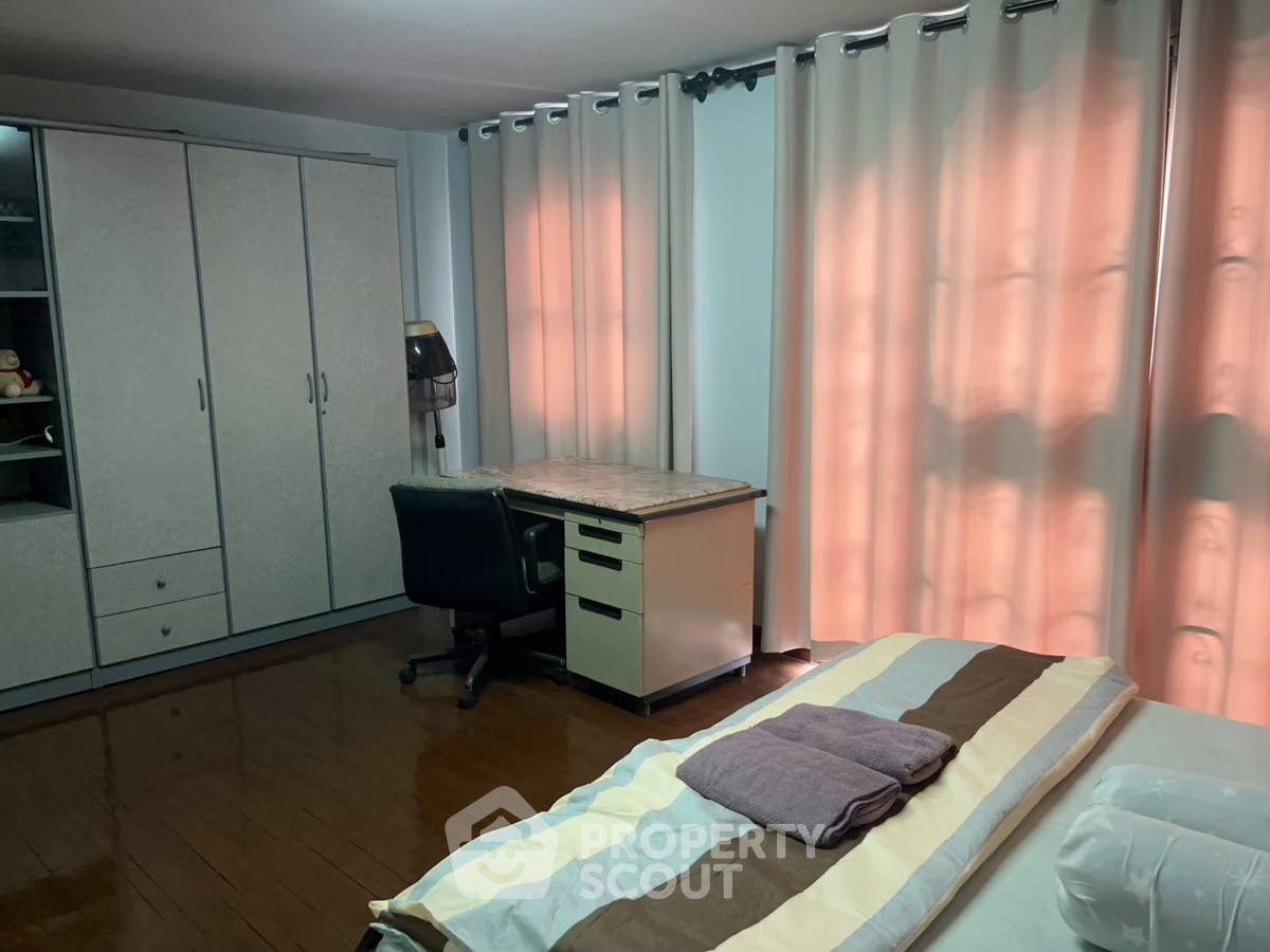 รูป ขายบ้าน 3 ห้องนอน เลี้ยงสัตว์ได้ ใน Panwadee Village พื้นที่ 200 ตร.ม. (ID 3394985) - รูปที่ 31/37