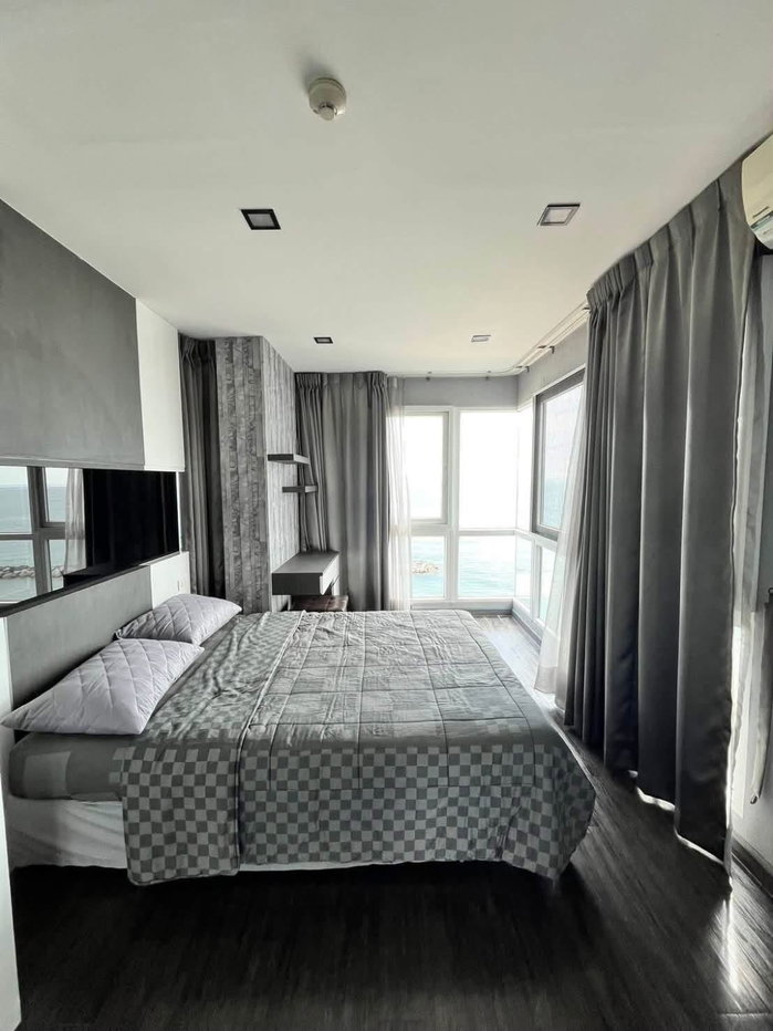 picture ð Condo for rent at The Ultimate River Beach, located right by the sea at Saeng Chan Beach, Rayong. - 3/16