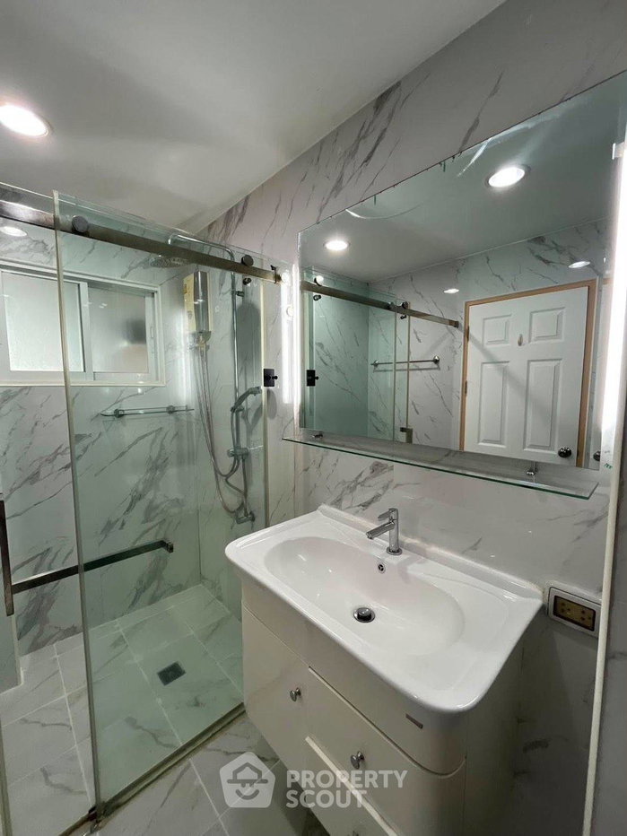 picture 1-BR Condo at Life @ Ratchada-Huaikwang near MRT Sutthisan (ID 3399758) - 17/20