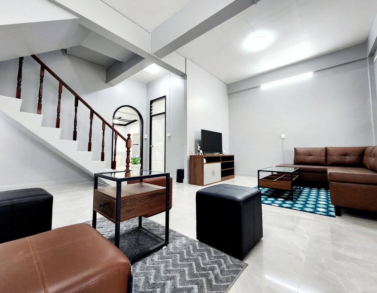 รูป 🏡✨ ให้เช่าทาวน์โฮม 2 ชั้น ใกล้ MRT ห้วยขวาง | หมู่บ้านอยู่เจริญ รัชดาภิเษก 18 - รูปที่ 3/17