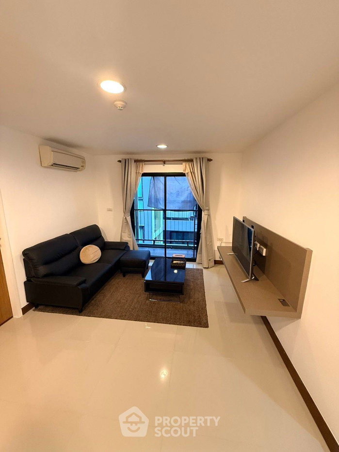 รูป คอนโด 1-ห้องนอน ที่ ซีนิธ เพลส สุขุมวิท 42 คอนโดมิเนียม ใกล้ BTS เอกมัย (ID 3395909) - รูปที่ 2/11