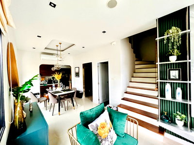 ทาวน์โฮม แอร์พอร์ต ลิงค์  ลาดกระบัง : 🏡✨ ขาย ทาวน์โฮม 2 ชั้น The Thamm Signature | ตกแต่งหรู Built-in ทั้งหลัง เฟอร์ครบ พร้อมเข้าอยู่!