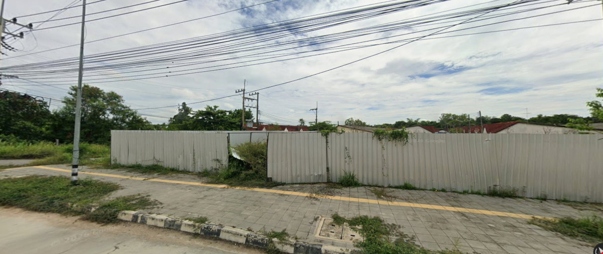รูป ตรงข้ามที่ดินเป็นตลาด วัดหนองเกตน้อย มีโลตัสค่าเช่า 48000 บาทต่อเดือน ขาย 28 ล้าน ติดต่อline: chaniya777.  - รูปที่ 4/11