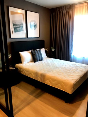Condos for sale : FQ condo for sale at Life Asoke a prime location near MRT Phetchaburi and the Airport Rail Link
