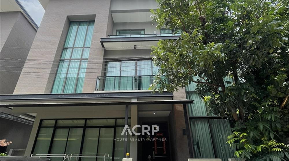 รูป บ้านหรูขาย ลาดพร้าว 112 | บ้านเดี่ยว 3 ชั้น 7 ห้องนอน | ใกล้ Town in Town | เอกมัย–ลาดพร้า - รูปที่ 1/12