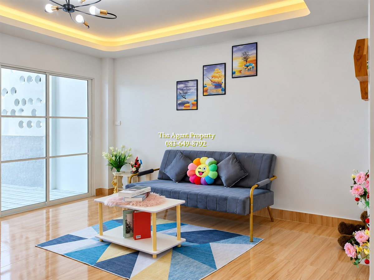รูป ขายทาวน์เฮ้าส์ หมู่บ้านสินอนันต์ เลียบวารี 55 หนองจอก 19 ตร.ว. 2 นอน 2 น้ำ รีโนเวทใหม่ สไตล์มินิมอล พร้อมเฟอร์ 1.79 ล้าน - รูปที่ 5/19
