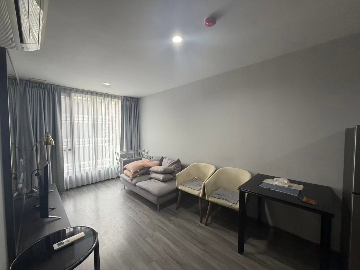 รูป 🏡 ห้องสวย สภาพใหม่มาก! เฟอร์นิเจอร์ครบ พร้อมเข้าอยู่ | Ideo Mobi Sukhumvit 40 | 2 ห้องนอน 2 ห้องน้ำ ใกล้ BTS เอกมัย | เจ้าของปล่อยเอง ไม่มีค่านายหน้า - รูปที่ 6/9