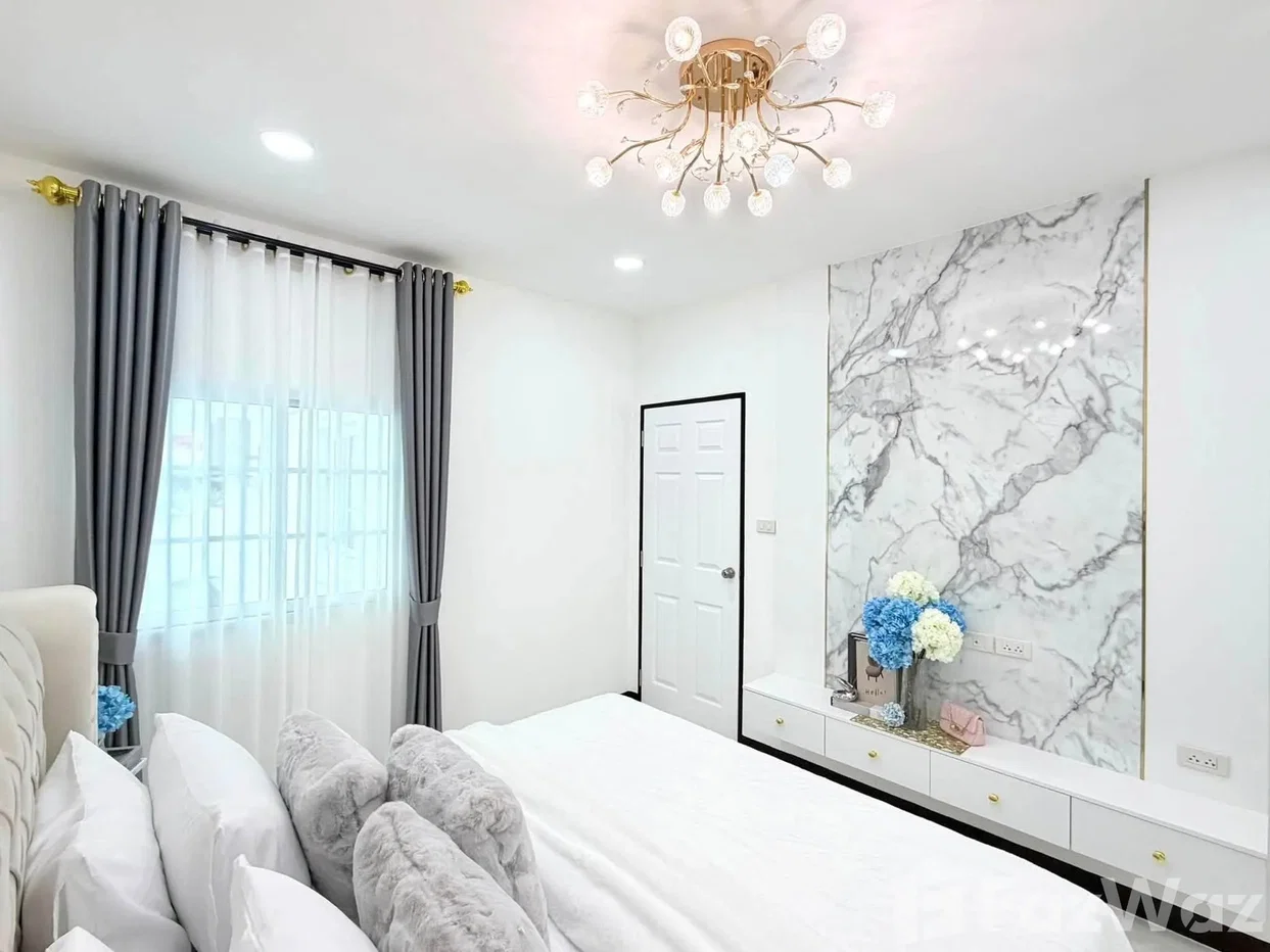 picture 🏡 Fully Furnished Corner Detached House for Sale 6857901 - 22/27