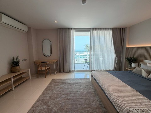 picture Beachfront Jomtien condo renovated only 30k THB - 15/18