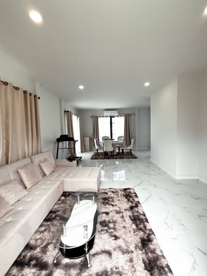 picture 3 Bedrooms, 3 Bathrooms, 2 Parking Spaces | For Rent — Ready to Move In! - 2/17