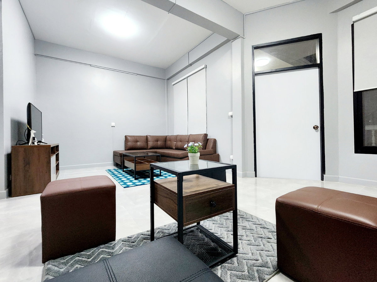 รูป 🏡✨ ให้เช่าทาวน์โฮม 2 ชั้น ใกล้ MRT ห้วยขวาง | หมู่บ้านอยู่เจริญ รัชดาภิเษก 18 - รูปที่ 10/17